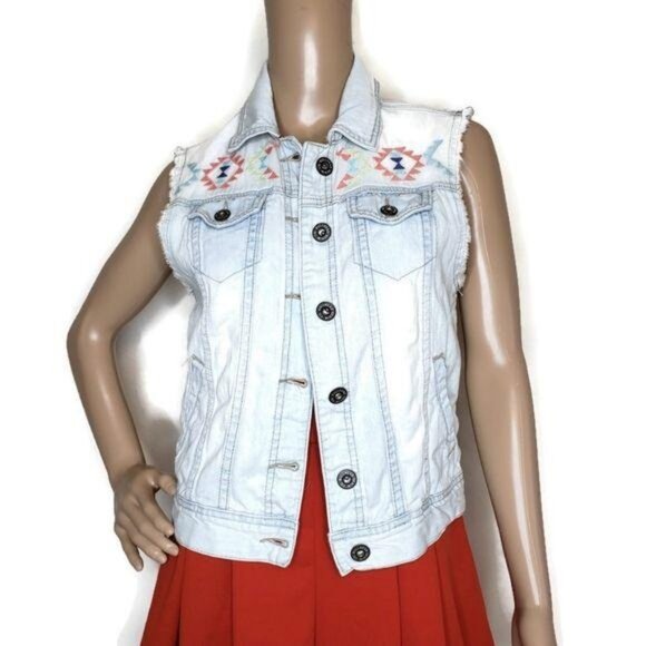 Bullhead Denim Co. Womens Sm Denim Vest Aztec Embroidery Sleeveless Jacket vest - Picture 2 of 9